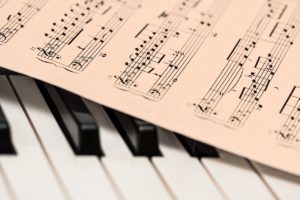 Pourquoi la musique influence notre humeur ? - Corps et Santé