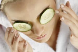 Attenuer poches et cernes sous les yeux - Corps et Santé