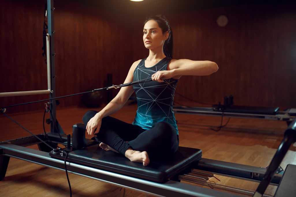 Les bienfaits de la pratique du Pilates sur la machine Reformer.