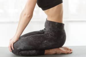 Stomach Vacuum : la définition, la technique et les bienfaits