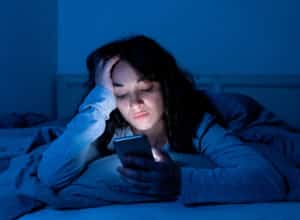 C’est quoi la procrastination de l’heure du coucher ?