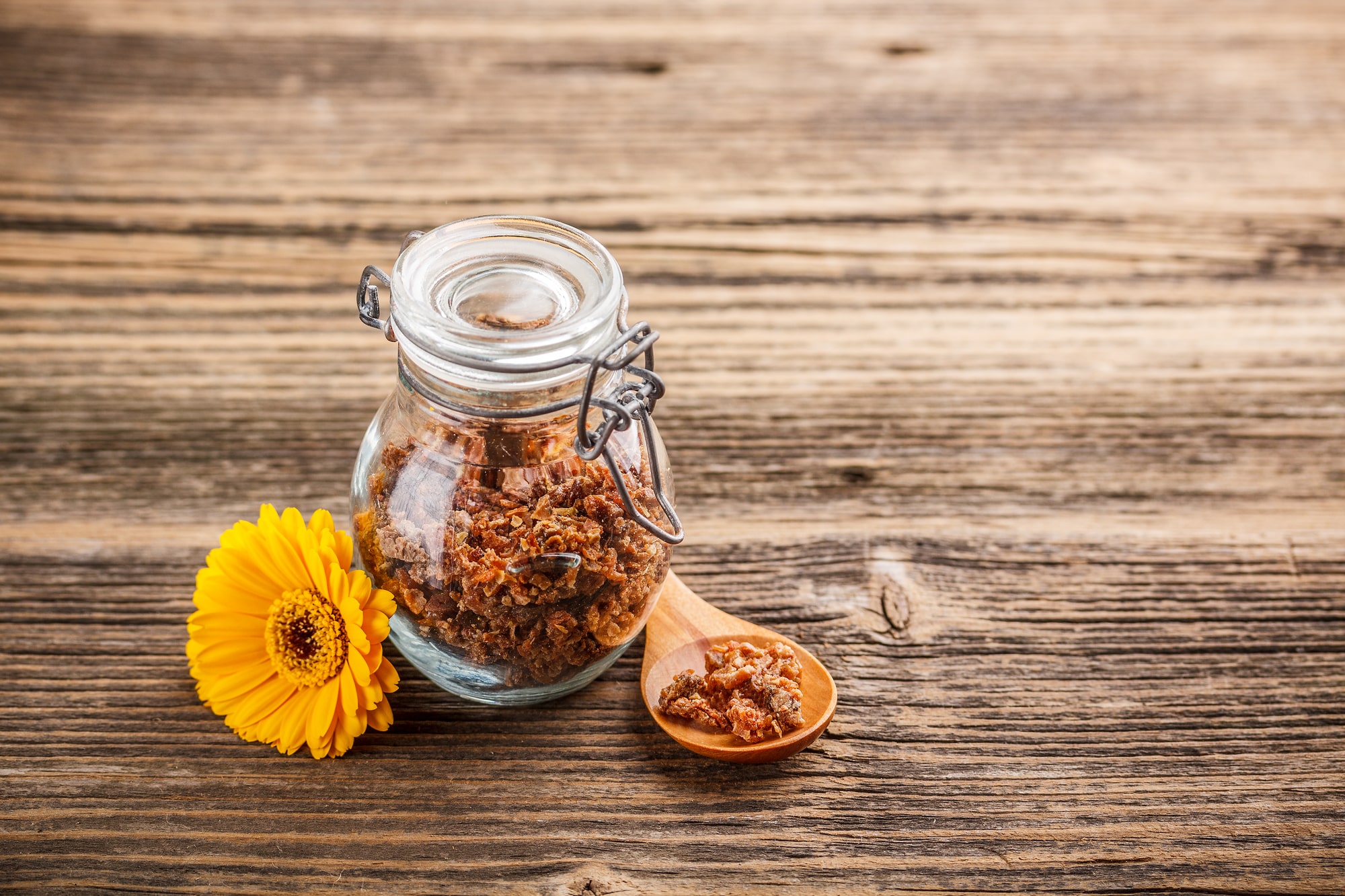 Quels sont les bienfaits de la propolis en apithérapie ?