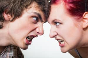C’est quoi le comportement passif-agressif ? Comment réagir ?