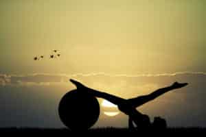 Pilates et pleine conscience : allier mouvement et méditation