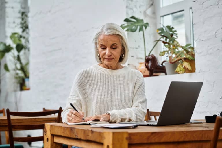 Journaling pour les femmes : trouver l'équilibre intérieur