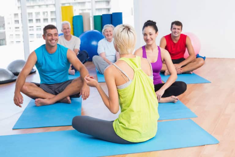 Pilates et maladies chroniques : soulagement et bien-être